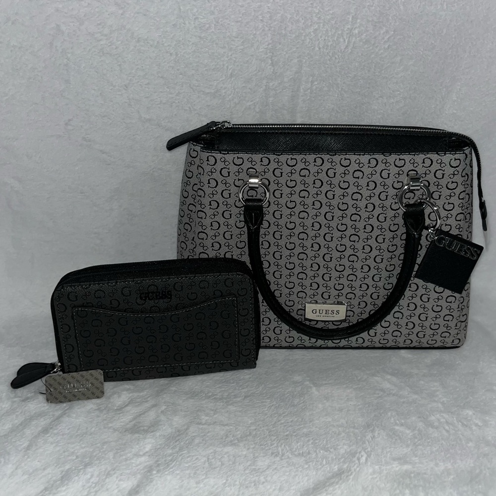 👜 Guess Matching Purse & Wallet (Brand New)